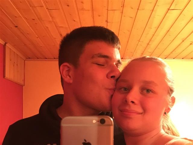youngpair Vorschaubild