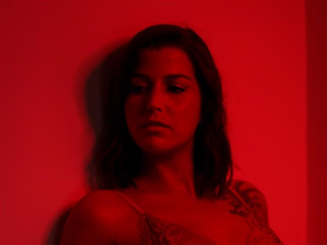 Becca Vorschaubild