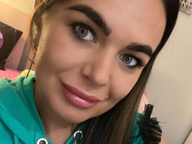 brunetteJenny Vorschaubild