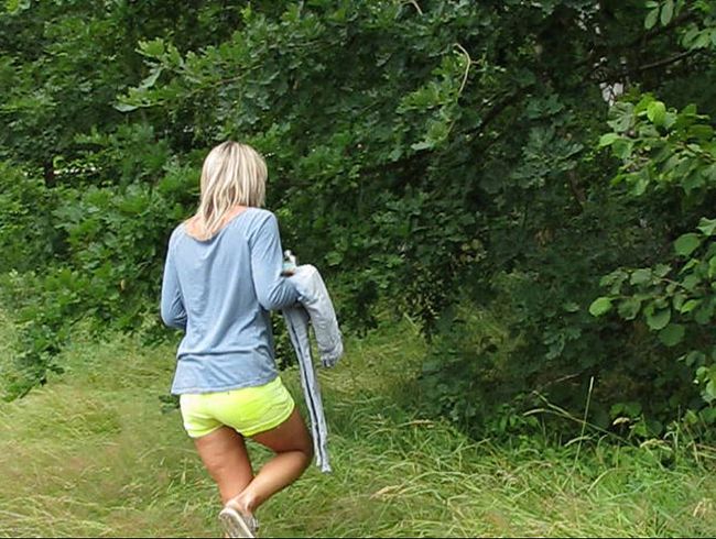 Voyeure.....................