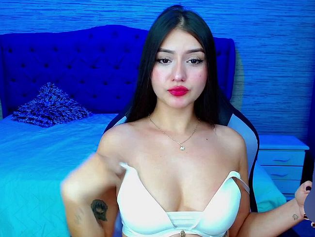 Schneeweiße Spitze & Purer Rhythmus