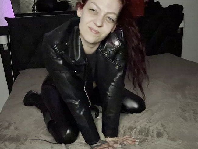 Userwunsch - Deine geile wi**sanleitung im Leder Outfit