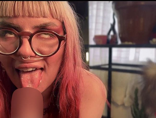Sehr schmutziger POV-bl*wjob mit Speic**l, willst du sehen, wie weit ich gehen kann?