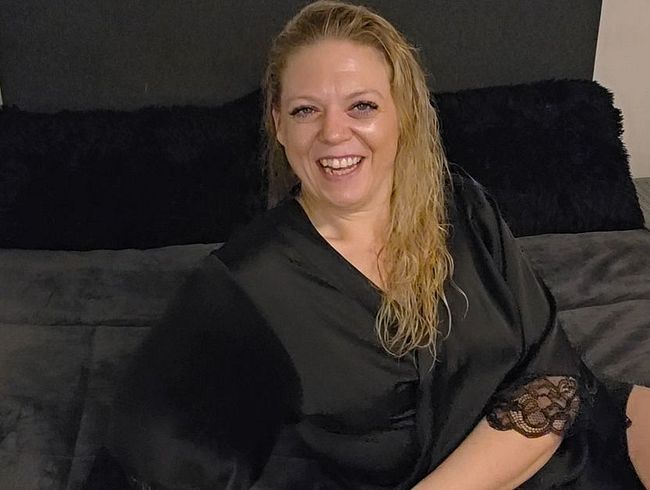 1.x Doppeldil*o auf dem Bett!! Ich probier's aus..... oh Gott!!