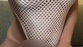 mein geiler Body im weißen Netzbody
