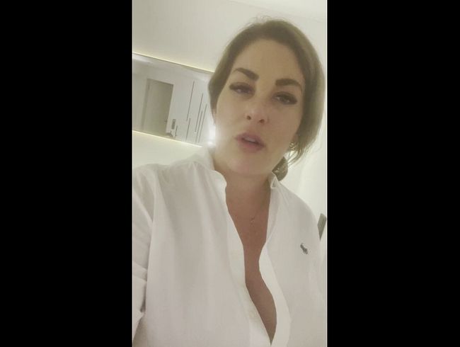 Krankenschwester Anna – heiße Behandlung ?? Versaut & spri**ig