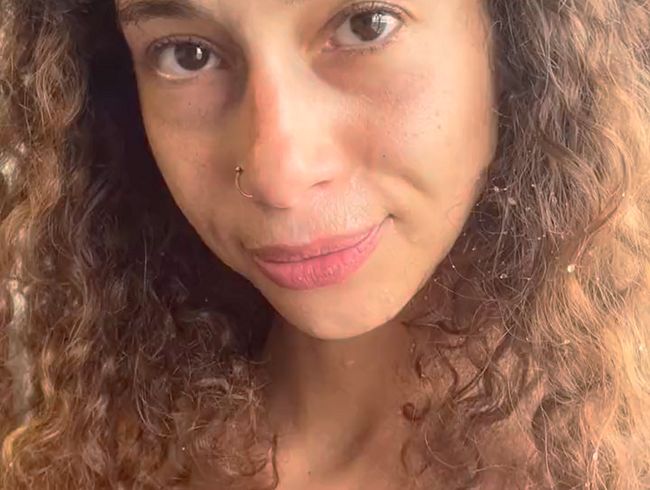 SCHAU, WIE ICH AUSGESEHEN HABE, NACHDEM ER MIR IN DAS GESICHT GEspri**EN HAT!!