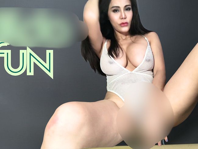 Heißer asiatischer dil*o-Spaß mit Asian Joyce