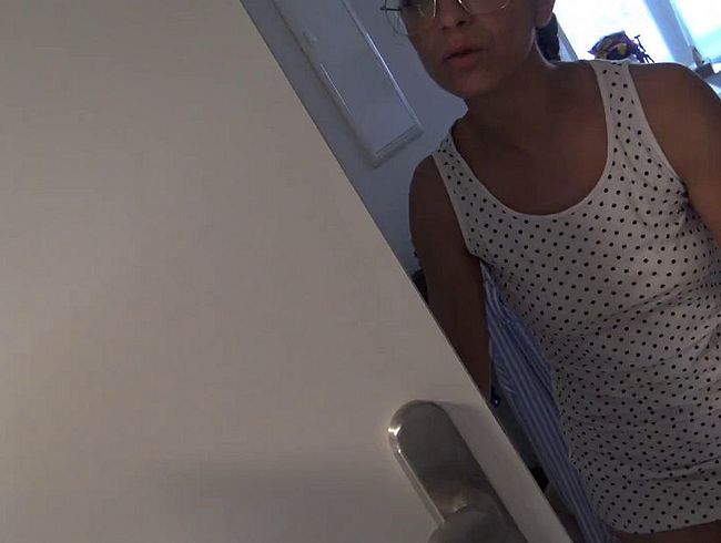 Nachbar sauer wegen fehlendem Namenschild und wie ich das wieder mit einem bl*wjob gut machte