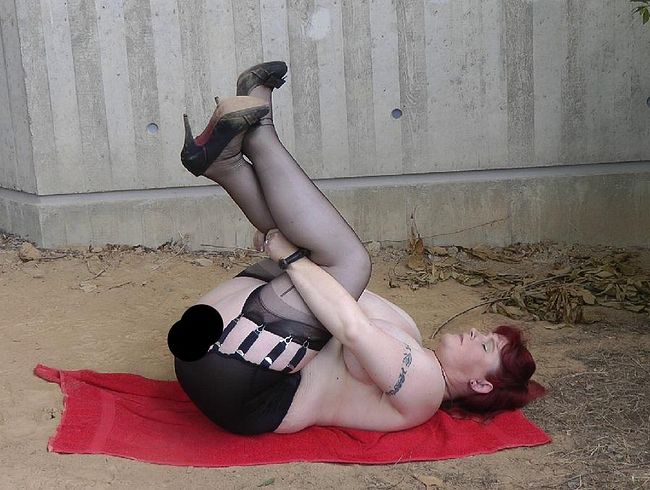 Gefess*lt und mit dil*o gefi**t