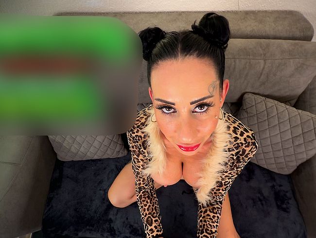 schw**zFOTO VON UNBEKANNTER NUMMER, ICH LADE IHN DIREKT ZUM fi**EN EIN