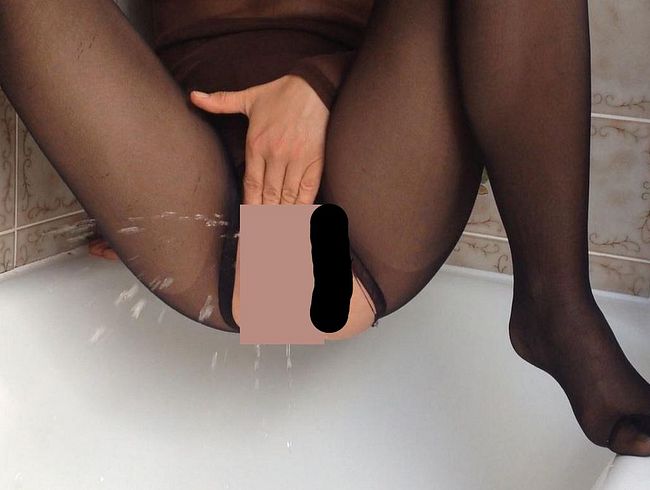 In Nylons und mit ana*plug gesquirtet