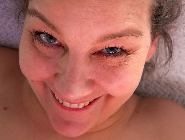 Beim Gamen geschwängert? Gamer entleert sich in meiner fo**e und gewinnt die Runde