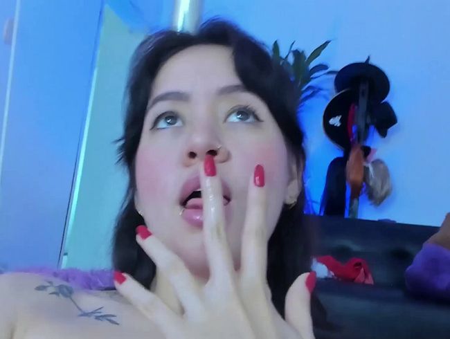 Masturbation mit meinen fin**rn, lec*en und spri**en