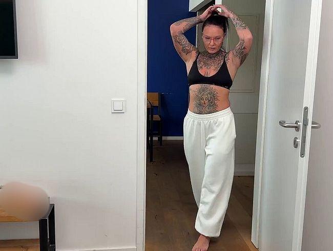 Ob der dil*o in Übergröße in mich reinpasst?