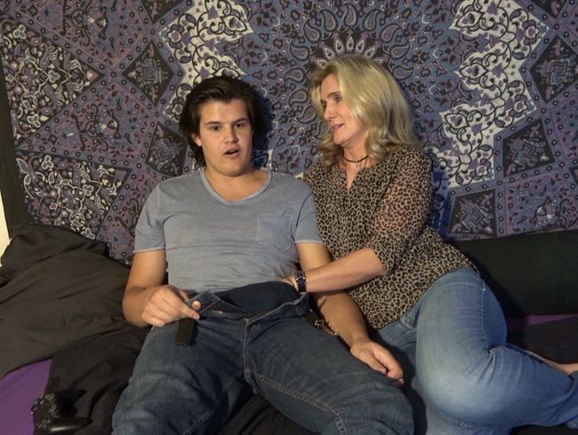 Mein 18 Jährigen Stiefsohn Verführt Hoffentlich kommt das nie raus