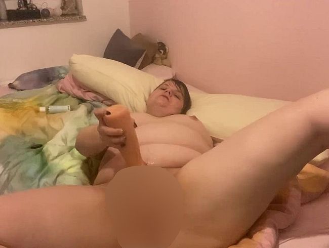 Kannst du mir kurz zur Hand gehen? Ganz tief rein! Bis ich die ganze Faust spüre!