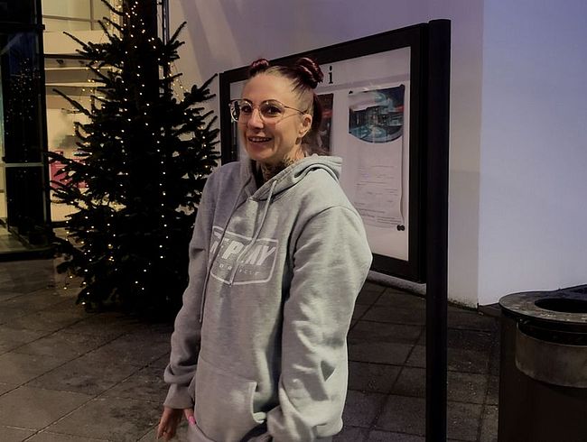 100 % echter USER-fi** in Therme! Mega versaut & publik! Teilweise ohne Ton!