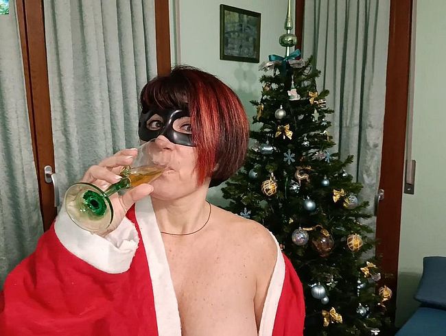 Frohes Neues Jahr! Ein glück*erheißender Toast mit einem doppelten Kelch köstlichen Urins!