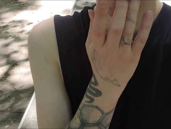 Ich bes**gs mir! Hemmungslos im Wald zum kommen gebracht