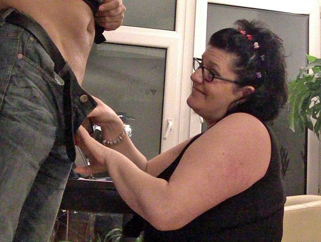 The Bad Secretary Bitch - BBW Sekretärin deep***oat Milf