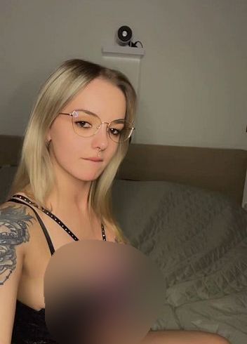 Titel: dil*o bl*wjob Show – Nur ein Vorgeschmack auf das, was live passiert! (ohne ton)