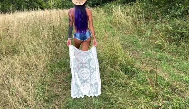 Country Girl - Do you like the tease?