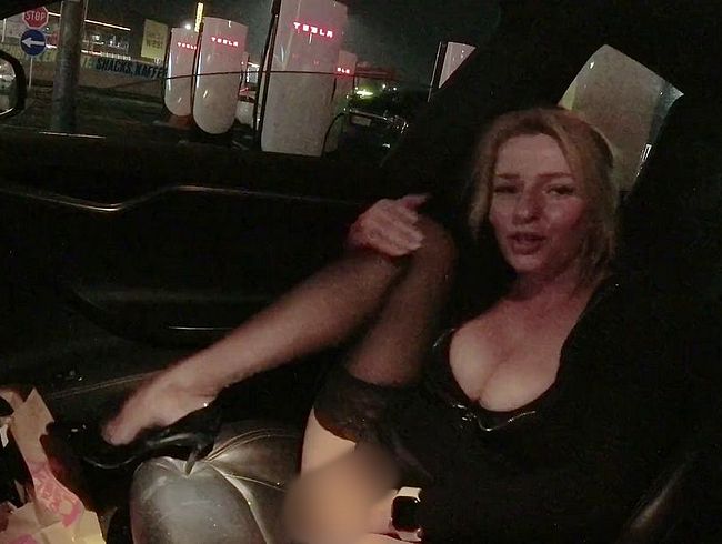 Public dil*o bla*en, ich liebs Spanner geil zu machen!