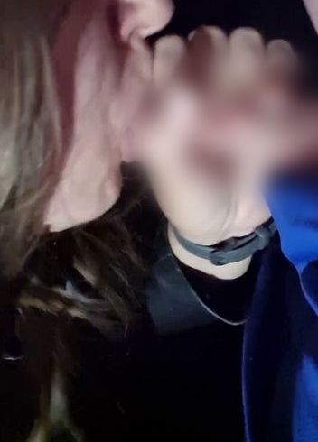 Megageiler Mitternachts-bl*wjob mitten im Wald