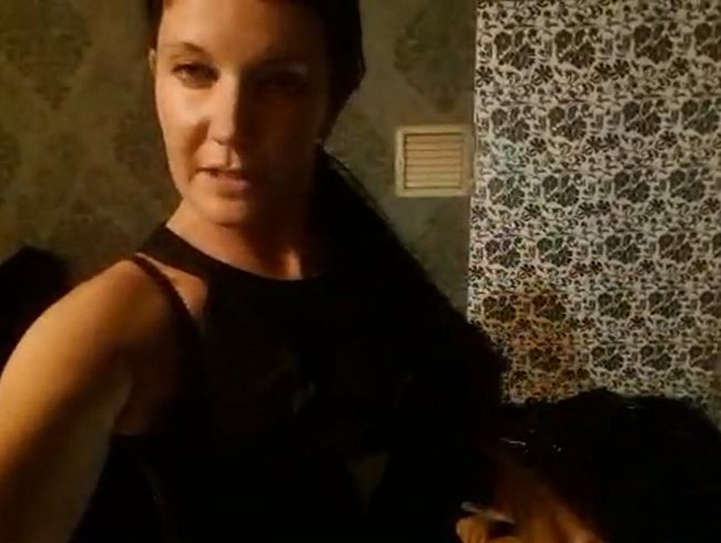 Privates s*xtape mit dunklen Haaren