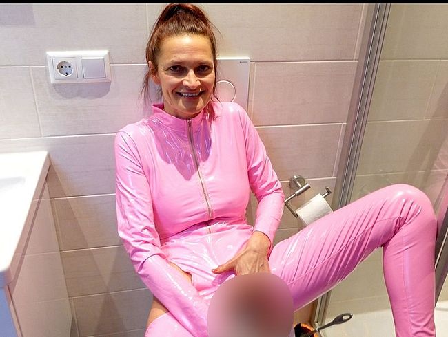STIEFSOHN oder MASTURBATION?!? Tja... Stiefmutti wollte lieber schw**z als Hausarbeit!!