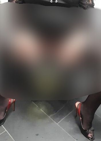 Einen halben Liter In eine Glasschüssel gepi**t ...