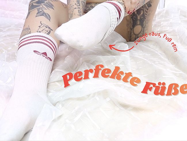 OMG!! WER nimmt sie in den Mund? Absoluter Fuß-Himmel!! (ohne Ton)