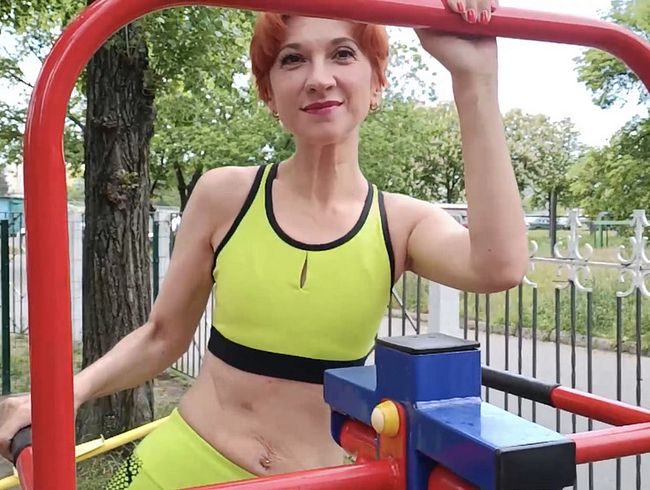 Training im Freien (without sound)