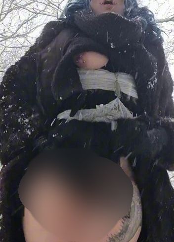 SCHNEEmassage für die GothT*TTEN, M*SCHI und A*SCH!!