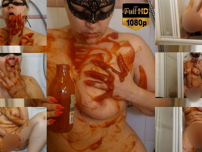 Meinen ganzen Körper mit Tomatensoße einreiben und beschmieren