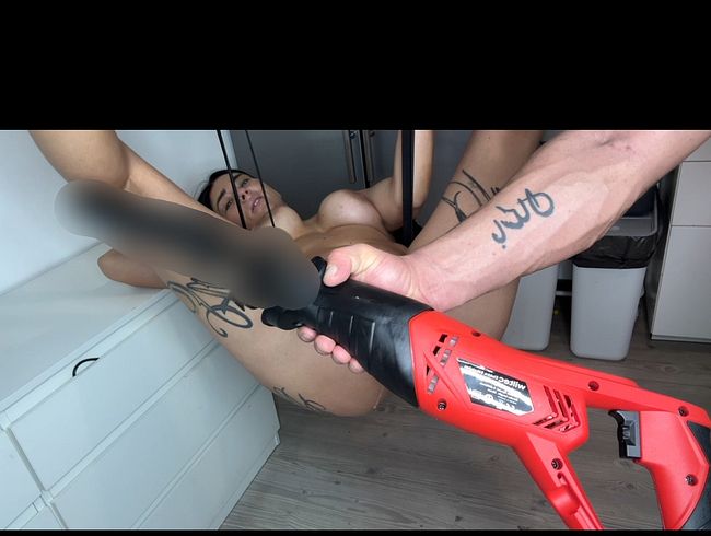 Von säbelsäge zerfi**t