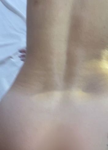 Nacktes, behaartes Paar beim s*x. Frau kommt. Benutzerdefinierter Eintrag mit dem Namen Rene