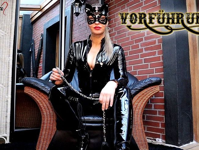 Vorführung! Fetisch Masken Party