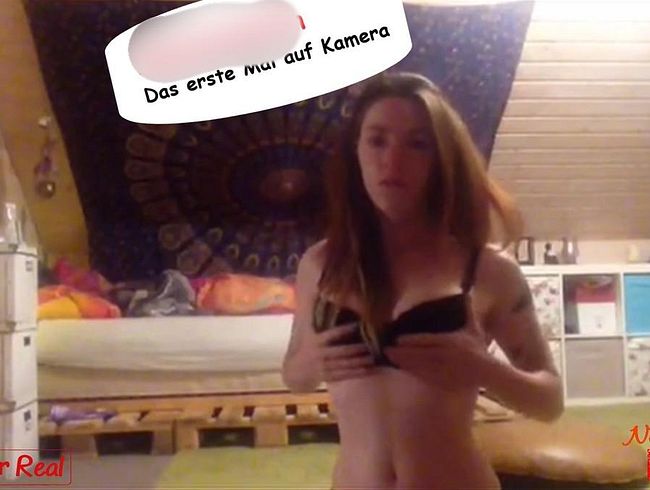 Mein allererstes Video. Selbstbefrie***ng vom Feinsten. (2018)