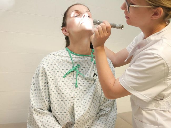 Fetish noseplay at the gyn