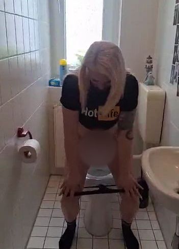 pin**l Video 2.0 !! Schau zu wie ich pi*i mache !!