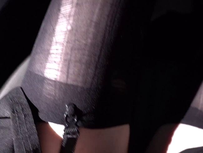 Vor der Silvesterparty noch schnell ein bl*wie im Auto?