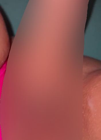 Da wird meine enge Pu**y mal ordentlich gedehnt hihi