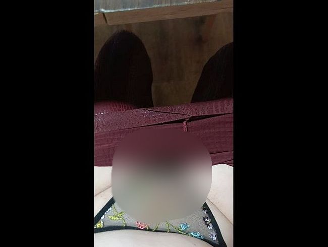 Privatdreh der Freundin angeschaut und zack, rinnt der sa*t ins Höschen!