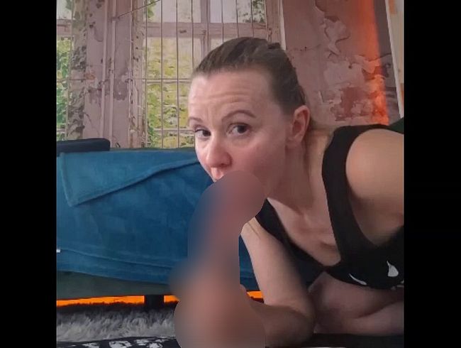 Zuerst bla*e ich den dil*o und dann musste ich mich doch noch einfach draufsetzen