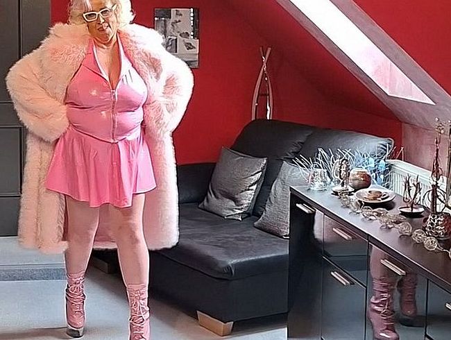 Erst Lady dann Schlampe in Pink!!!