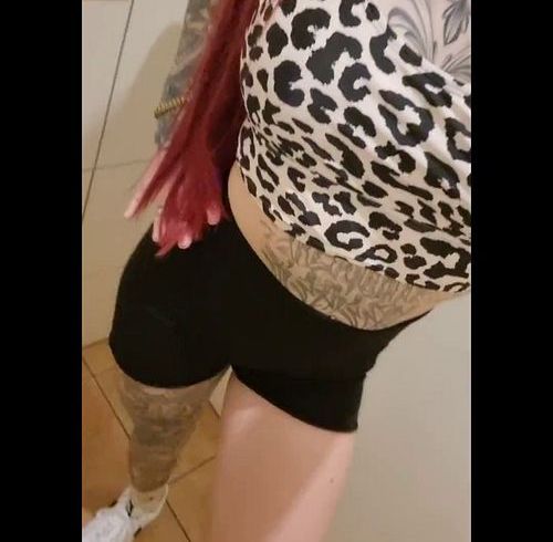 Nach dem Sport in der Umkleide