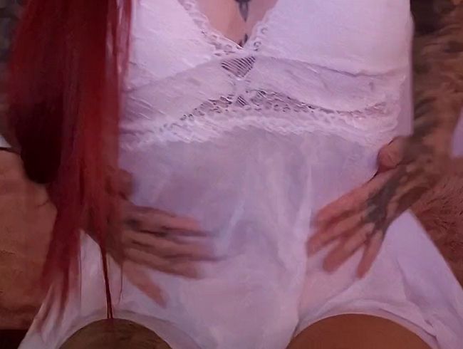 weiße Dessous und Ich, ganz nah..