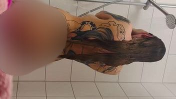 Come and get shower with me